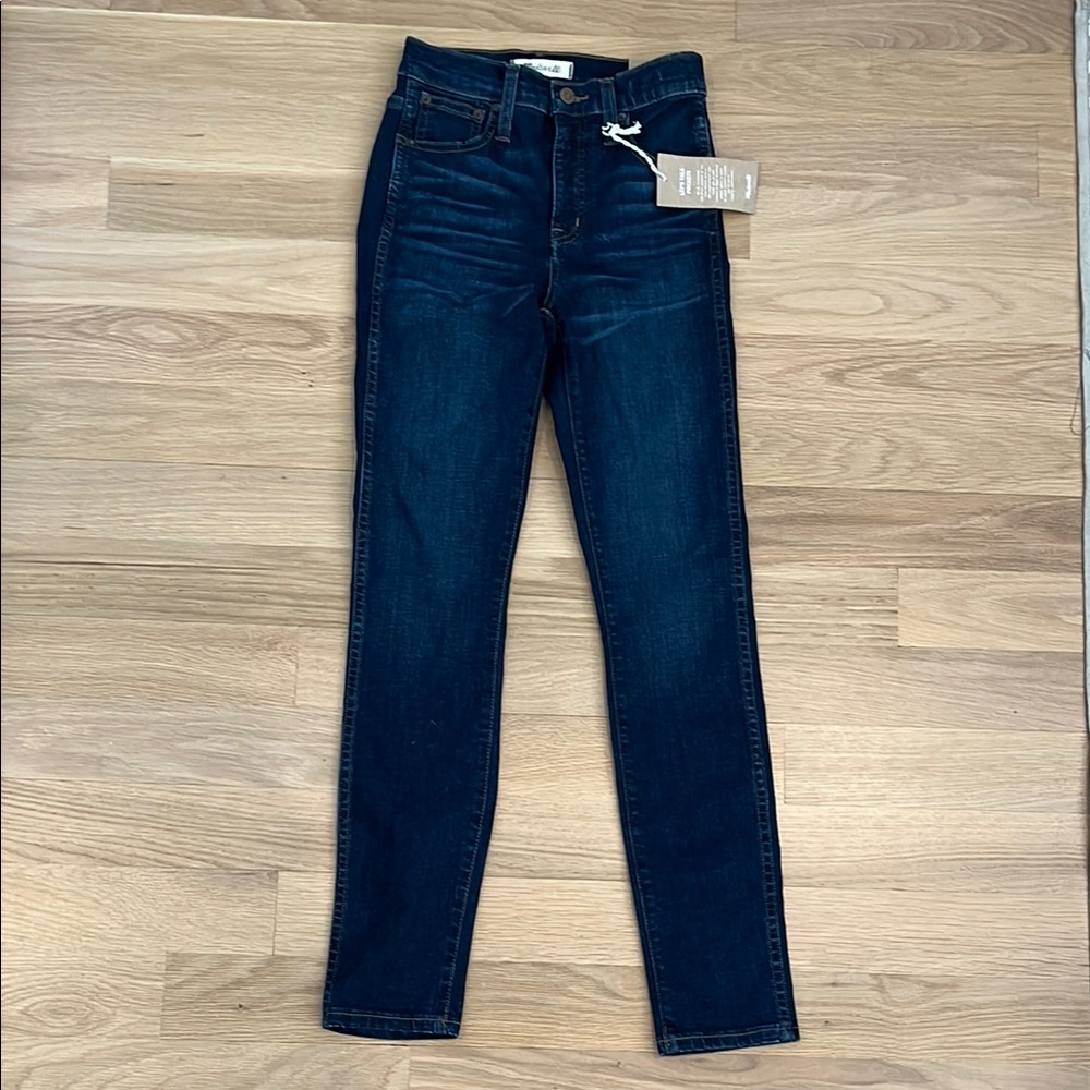 Madewell Women's 10” High Riser Skinny Skinny Jeans. Size 23.